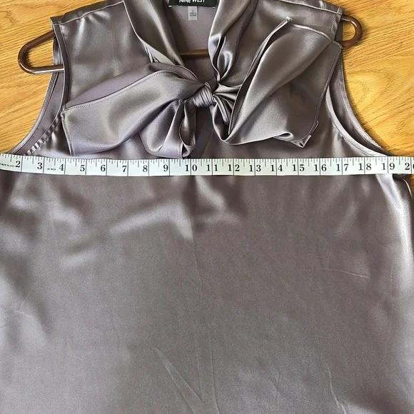 Nine West Sleeveless Blouse Sz S Platinum - Picture 8 of 9